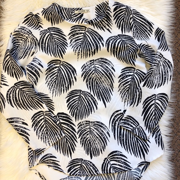 Nordstrom Tops - Nordstrom Black & White Palm Tree Tunic Shirt